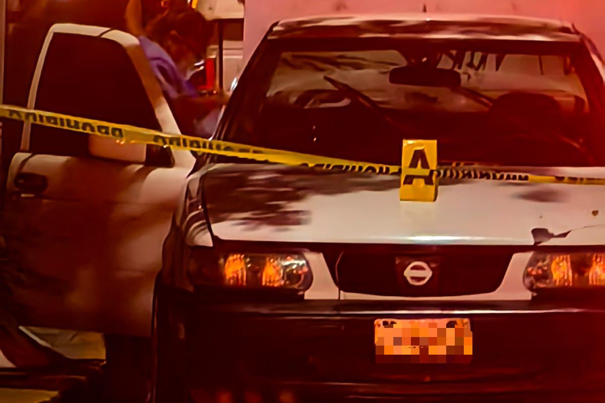 Hallan cuerpo desmembrado en la cajuela de un taxi colectivo en la Costera Miguel Alemán