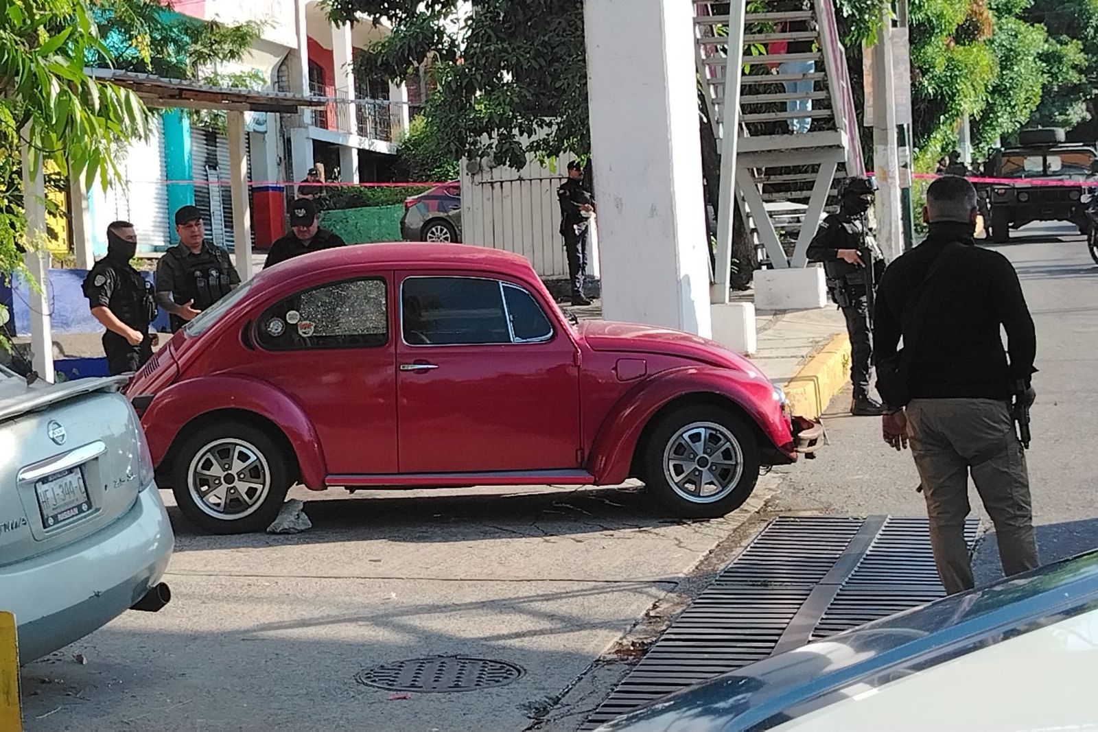 Asesinan a presunto policía municipal en la colonia Garita de Acapulco